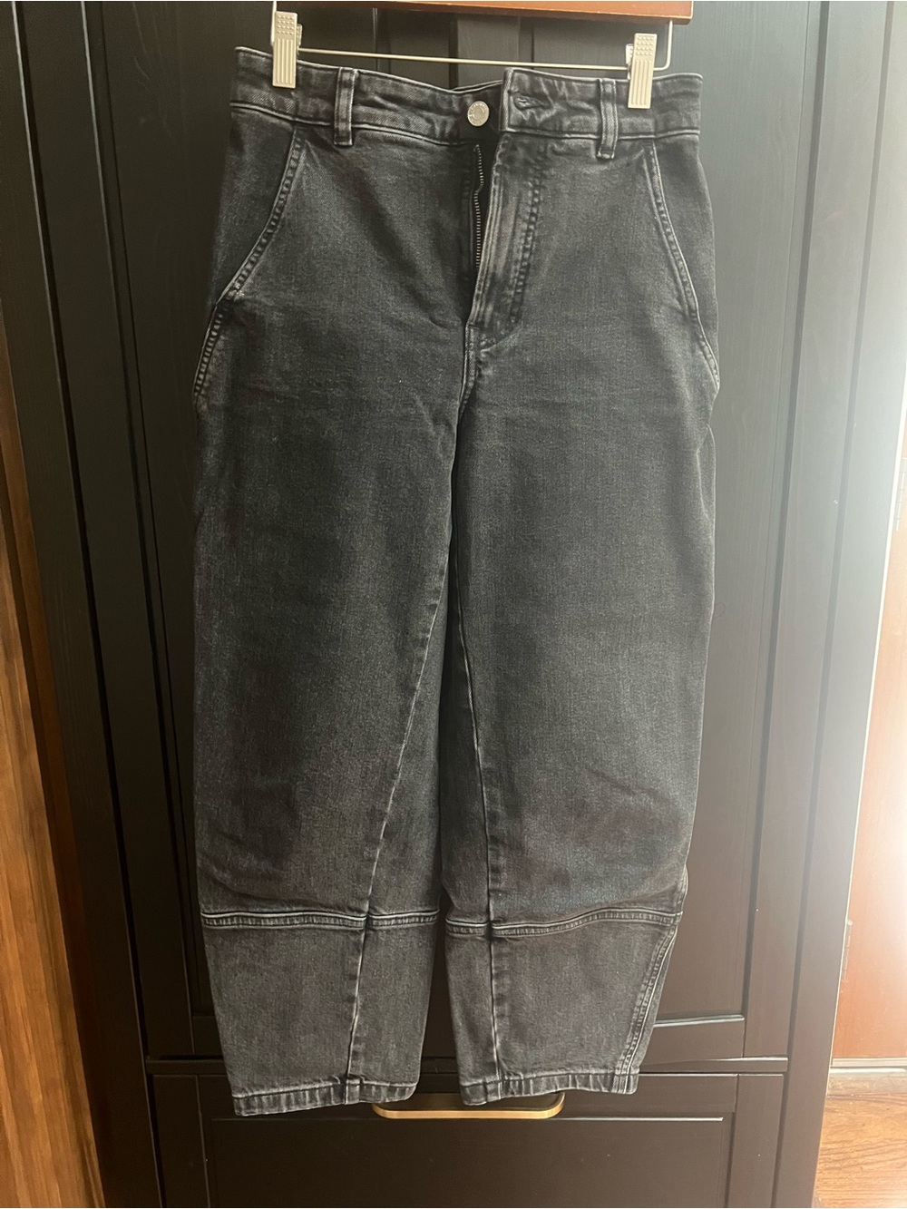 Everlane utility barrel Washed Black Jeans 26R